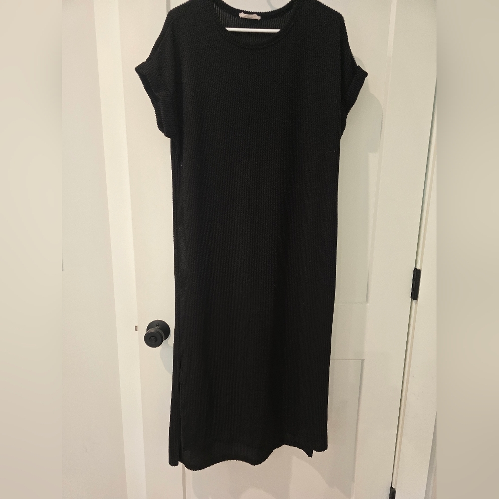 Entro Black Maxi Dress